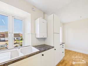 Kitchen/Breakfast Room- click for photo gallery